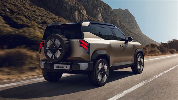 Renault Bridger Concept - llantas de 18 pulgadas y rueda de repuesto