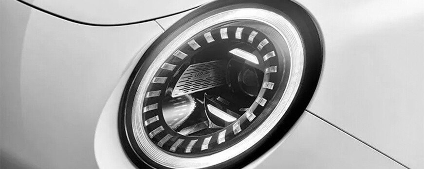 2026-07-01-2026-03-03-jac_e30x_galeria_seguridad_y_tecnologia_luces_delanteras.jpg